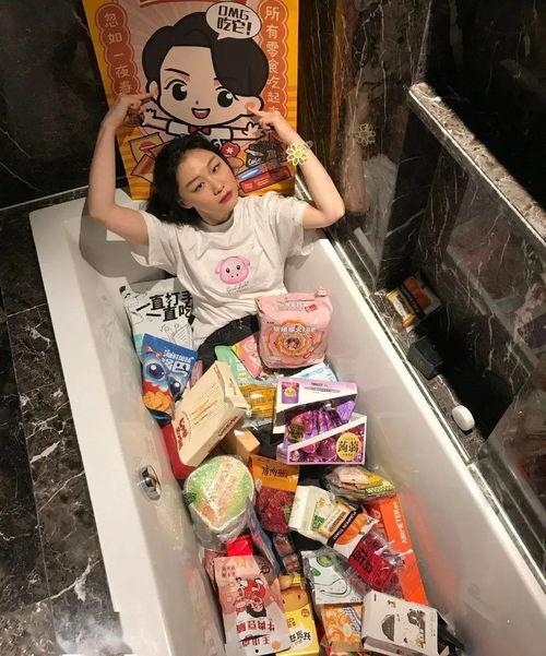 结婚吃瓜现场视频,甜蜜瞬间引网友热议