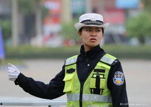 警察和吃瓜群众,警察与吃瓜群众的日常故事